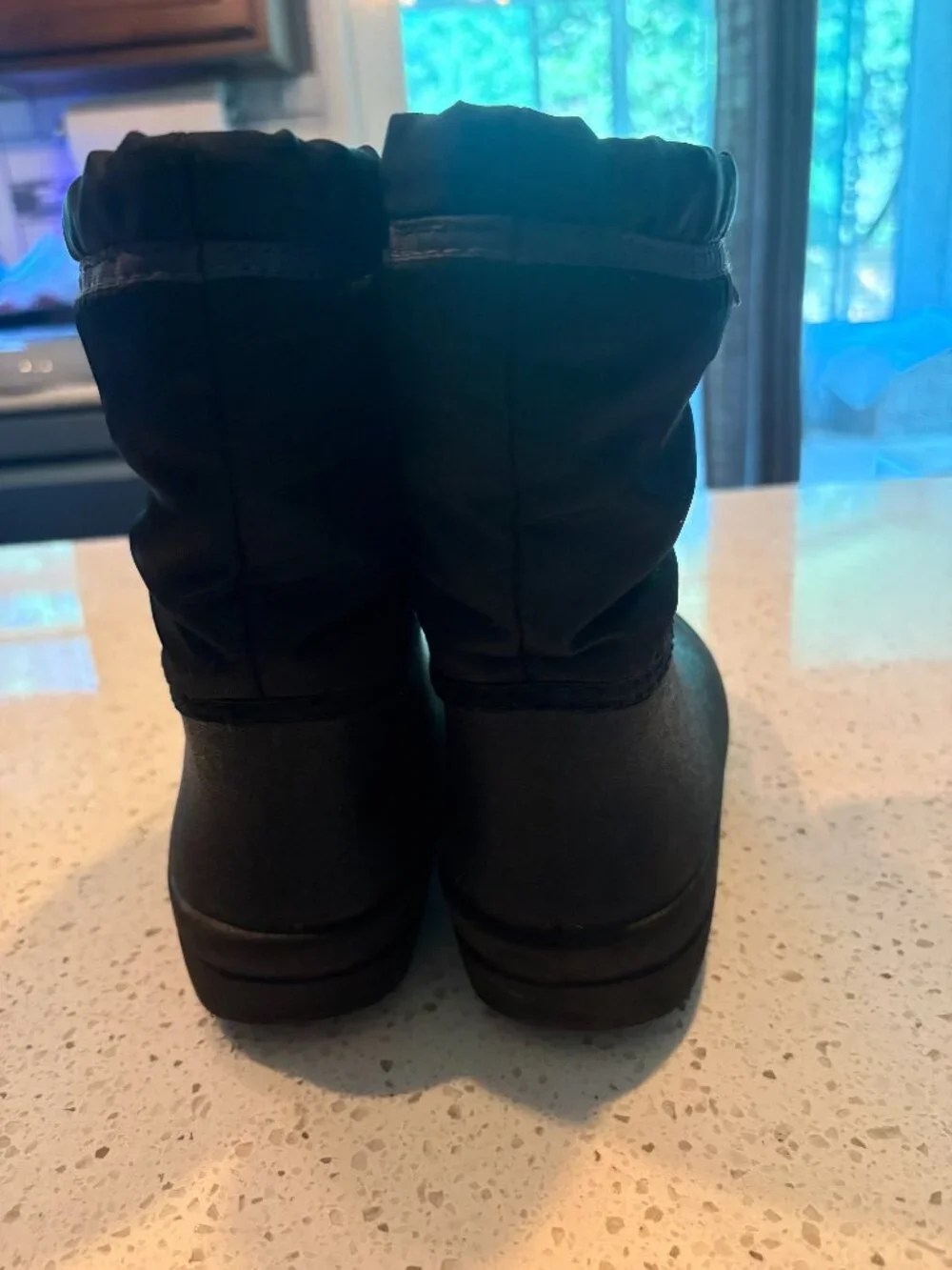Youth winter boots